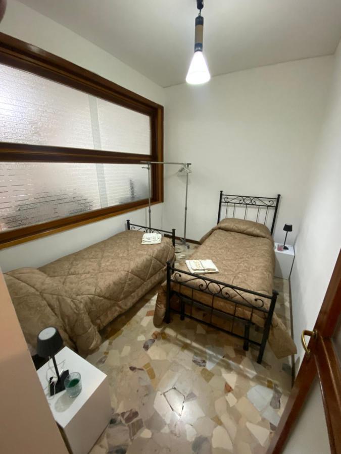 Love Loft Casa Vacanza เลคโค ภายนอก รูปภาพ